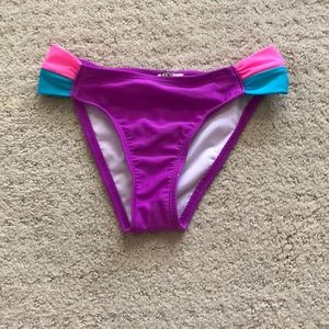 bikini bottoms never worn